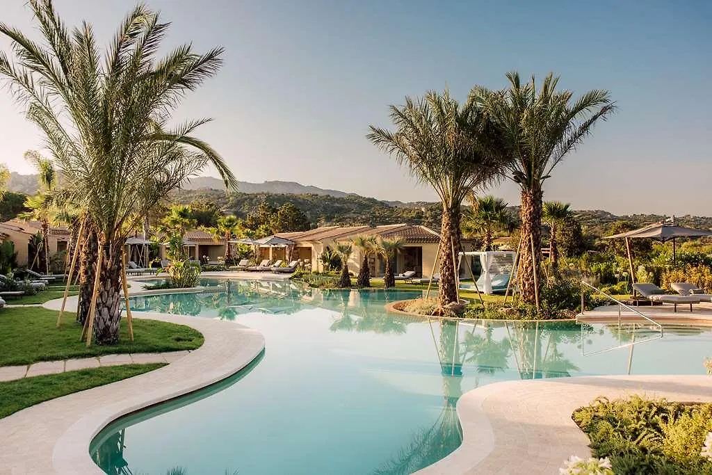 *****  7Pines Resort Sardinia - A Destination By Hyatt Байя Сардиния Италия