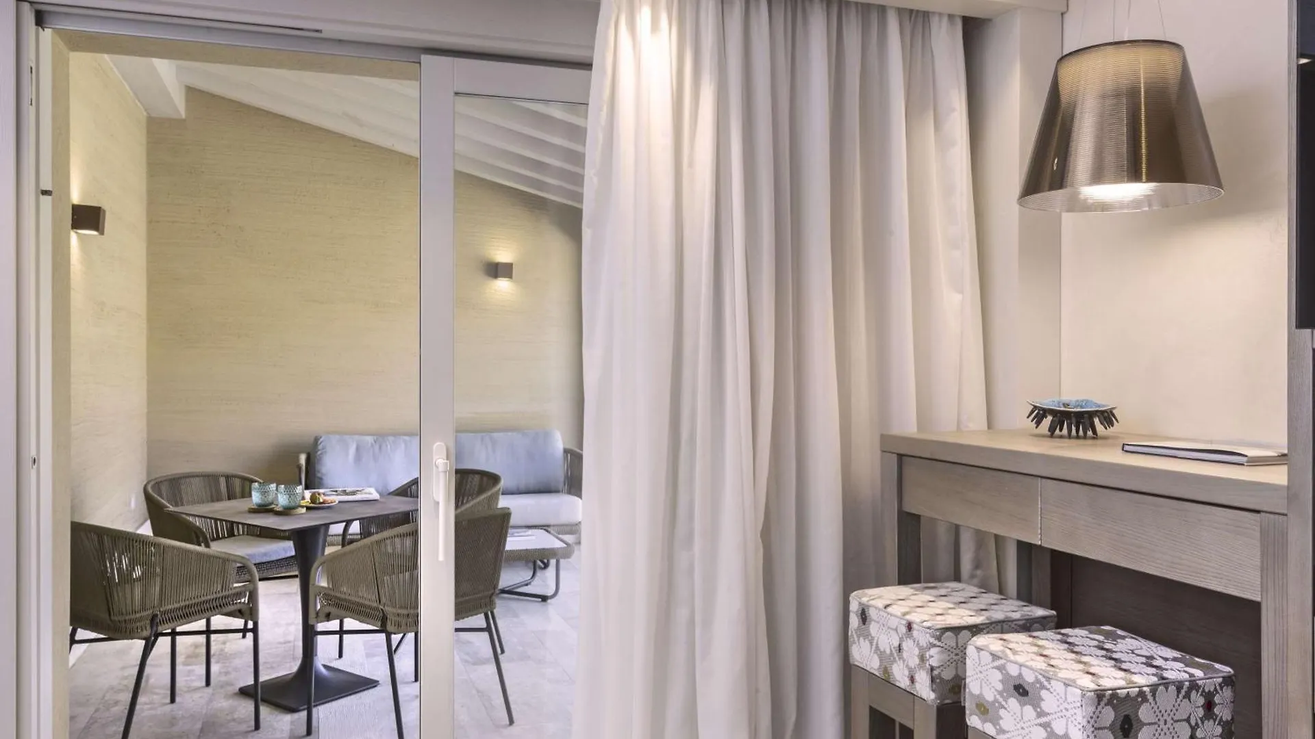 7Pines Resort Sardinia - A Destination By Hyatt Baja Sardinia 5*,  Italien