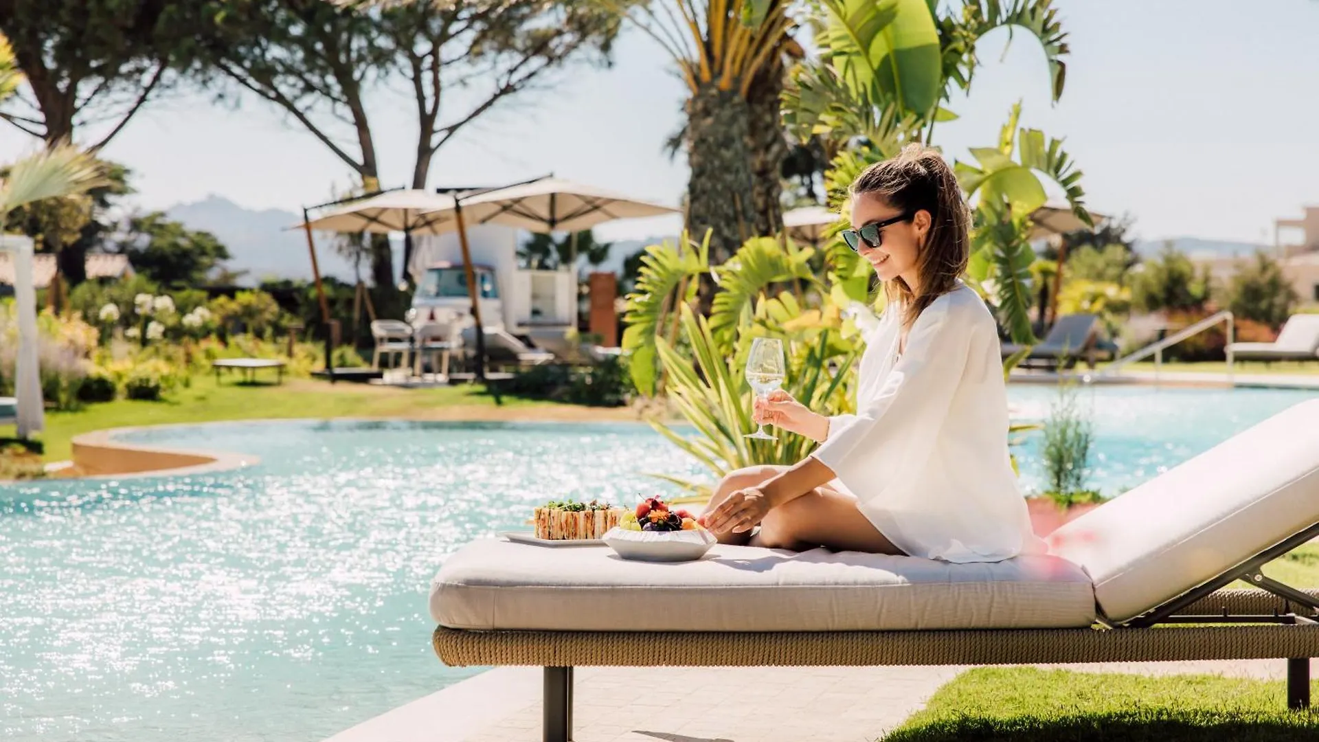 7Pines Resort Sardinia - A Destination By Hyatt Байя Сардиния
